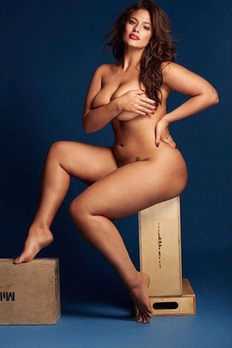 Plus sazes Ashley Graham Naked