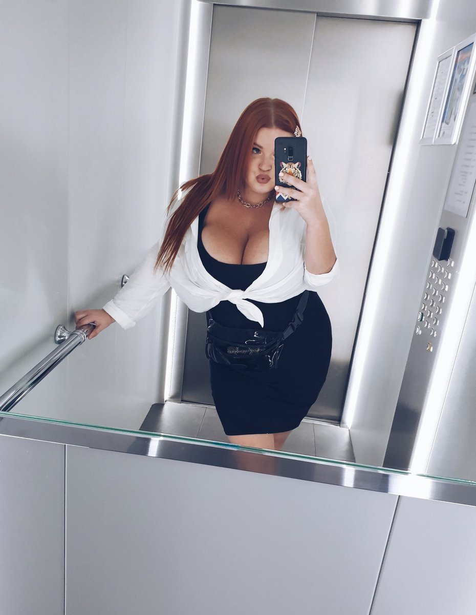 Alena Omovich is hot
