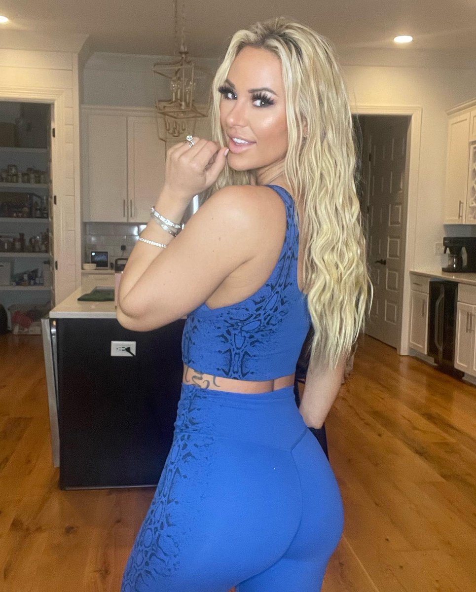 Kindly Myers Toples
