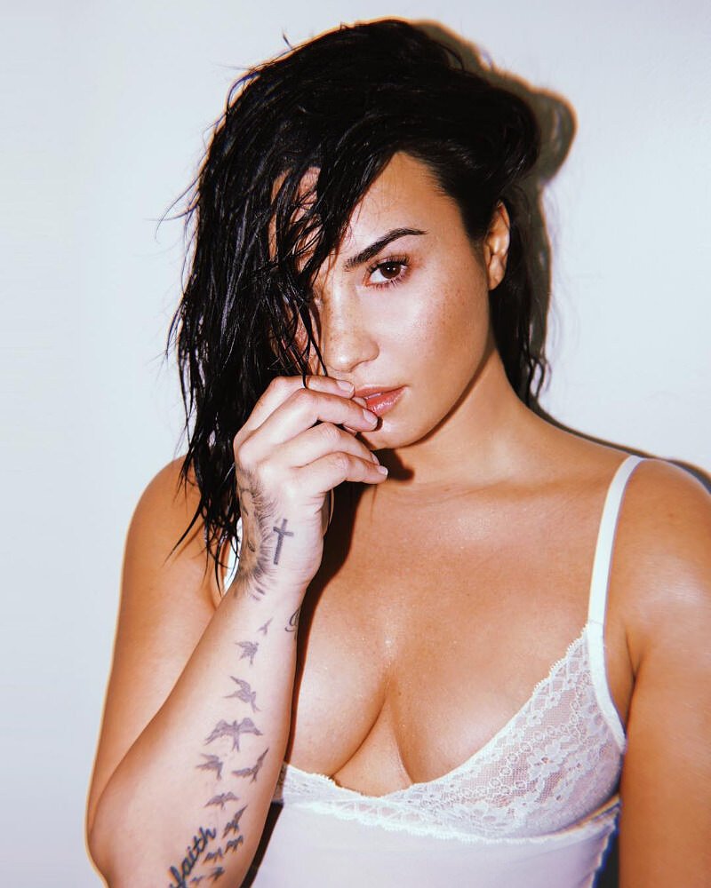 Demi Lovato Deep Fake - 56 фото