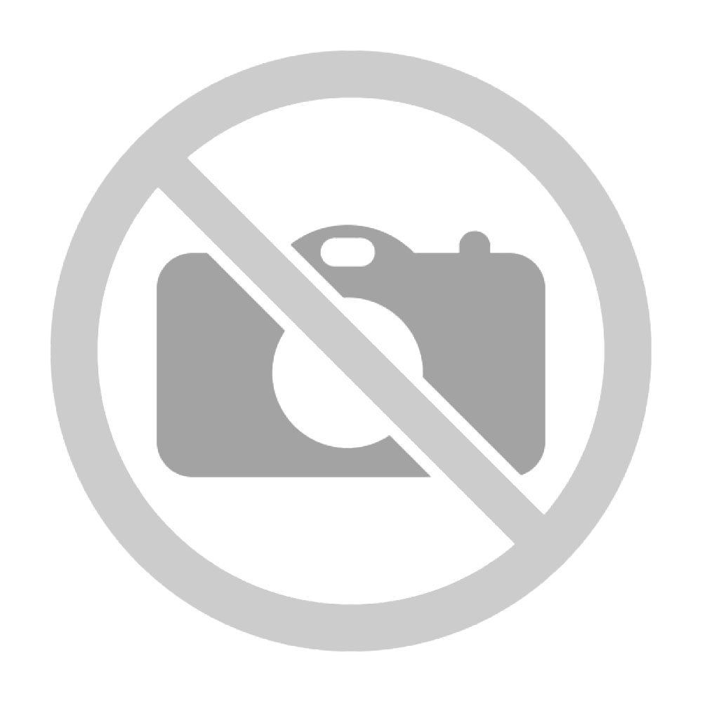 Selfies are full of women
