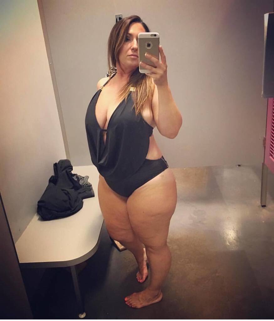 1000 Best R/Pawg Images on Pholder Skirt Won 'Hide My Pha Ero