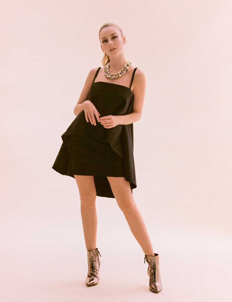 Esther Exposito in the dress