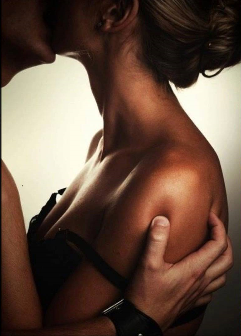 By the hair of the girl