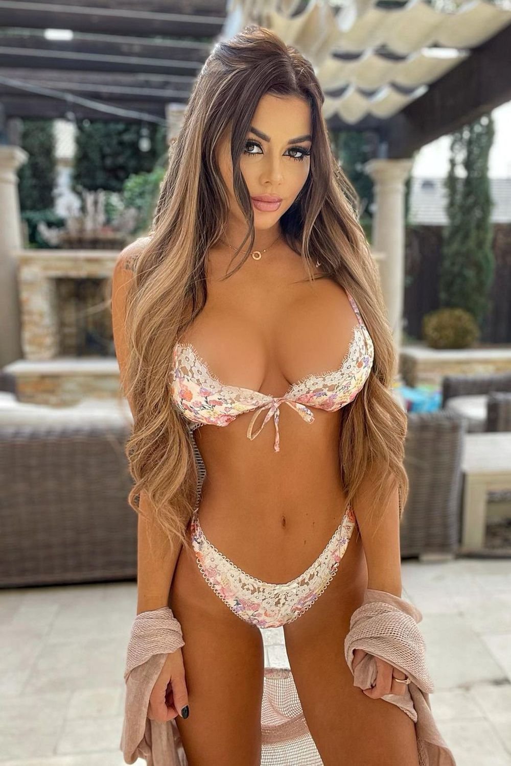 Julianne Kissinger in underwear
