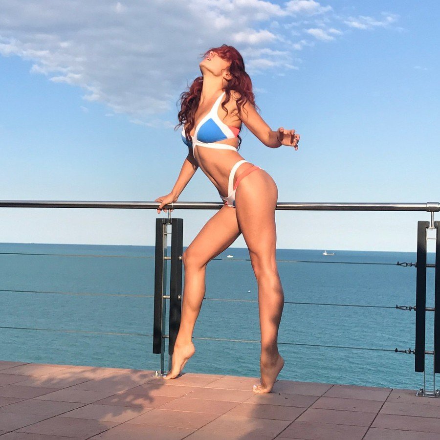Olga Kurilenko Maksim