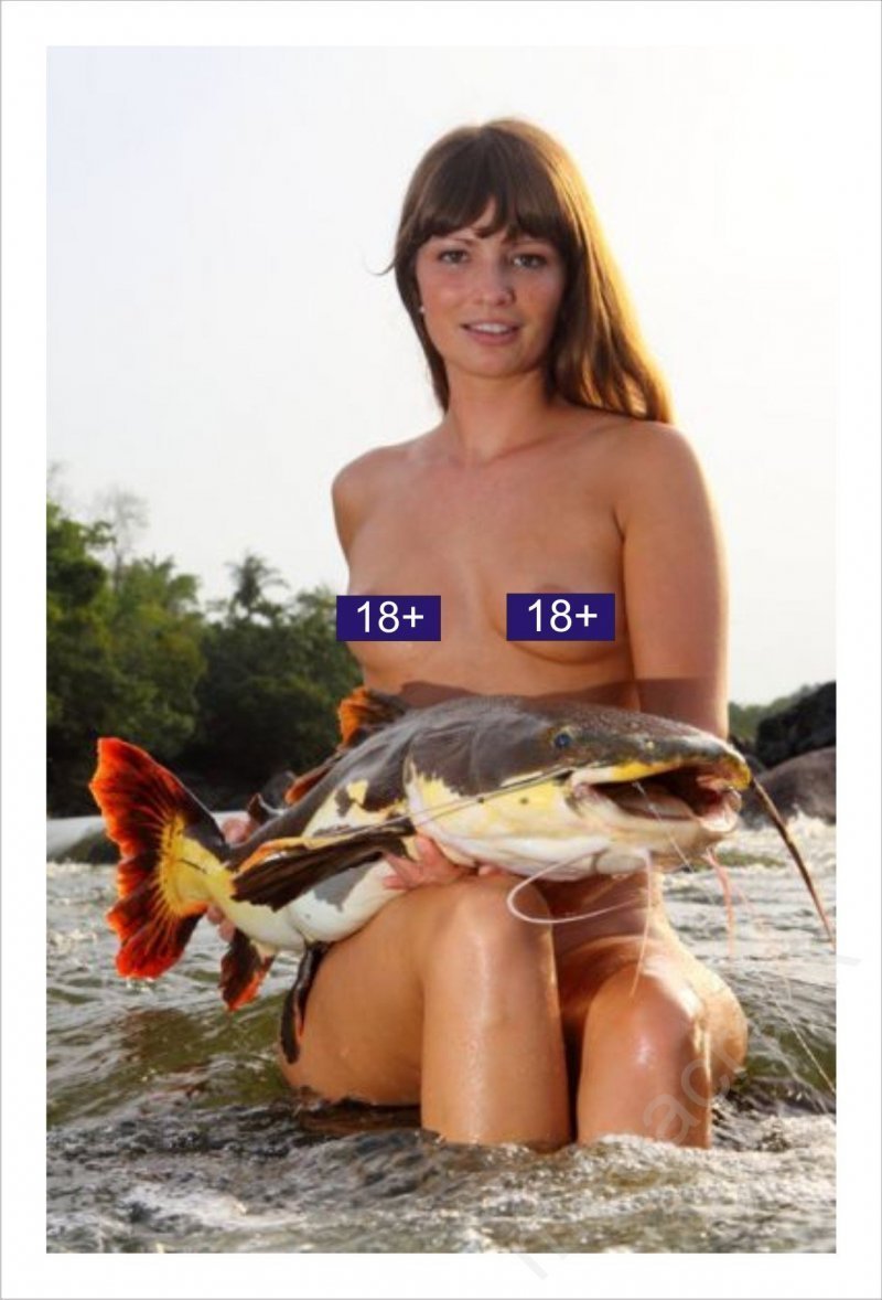Naked beauties fishing