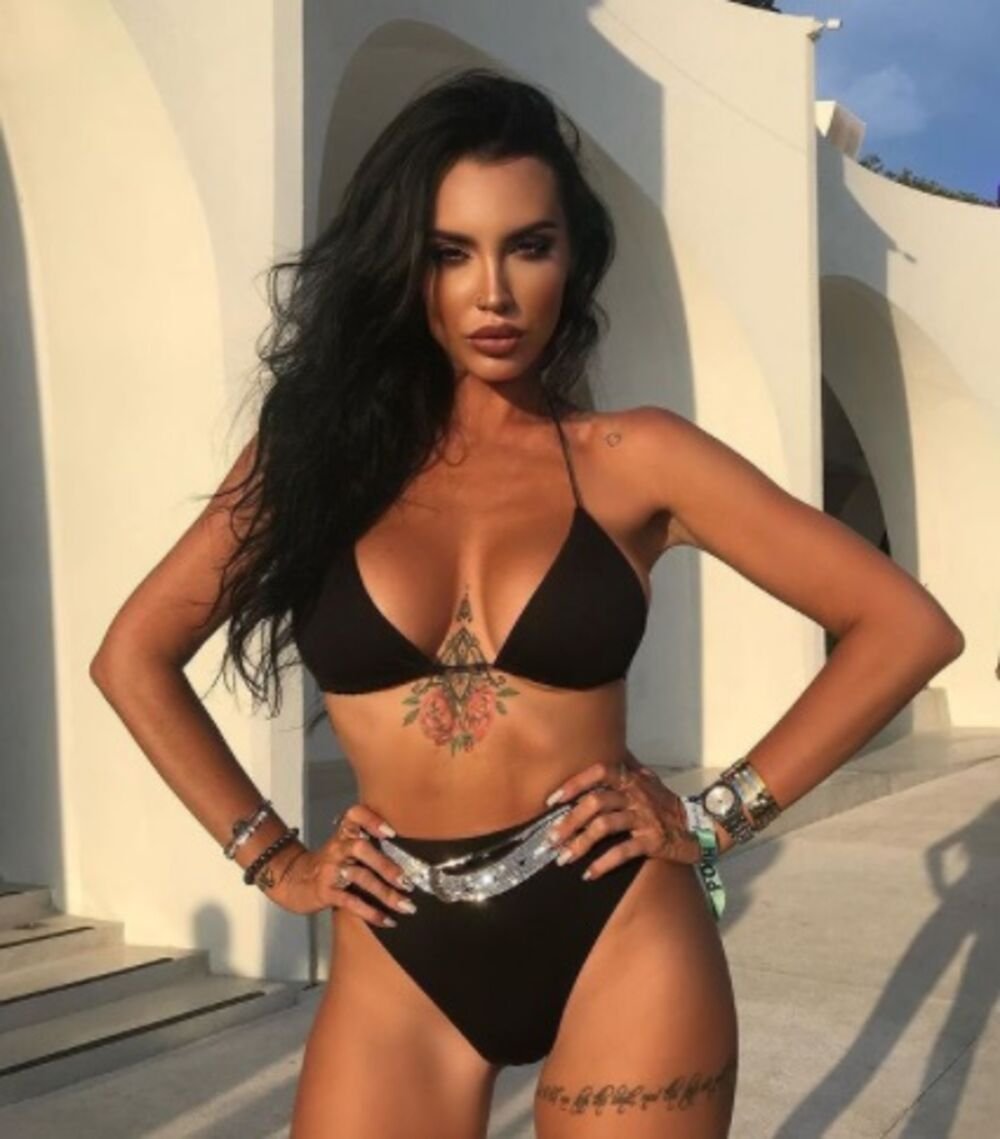 Anya Sokolova Instagram