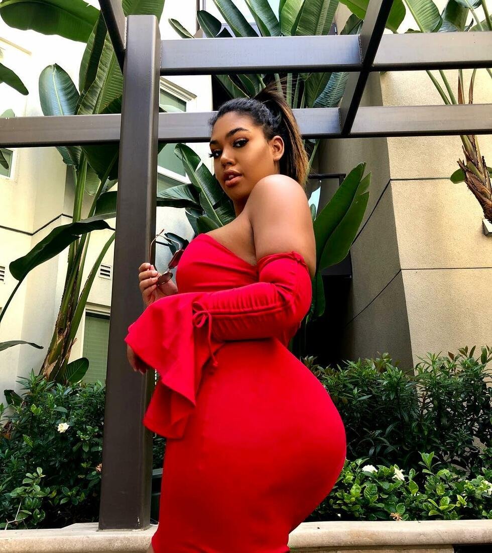 Model Alexus Danisha