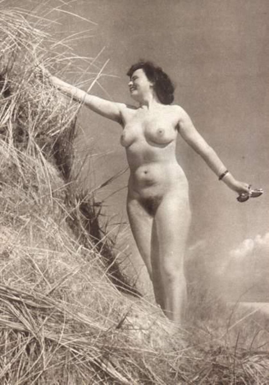 Naked women in the past