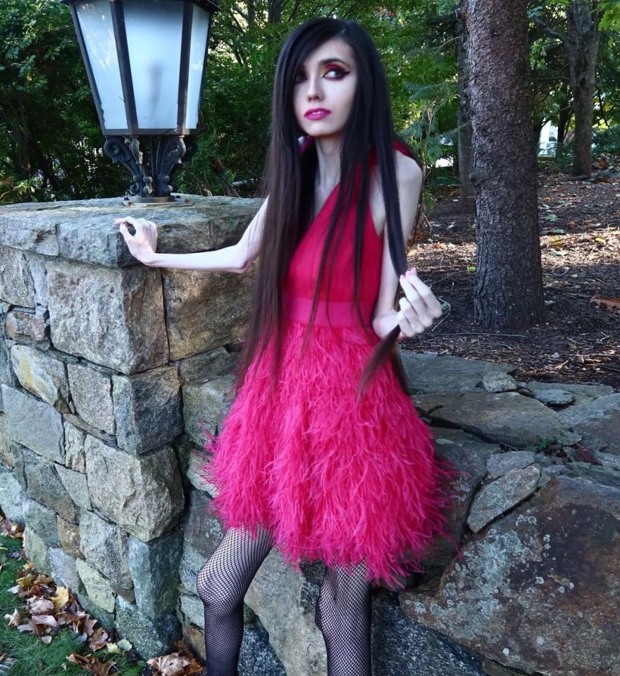 Eugenia Cooney 2020