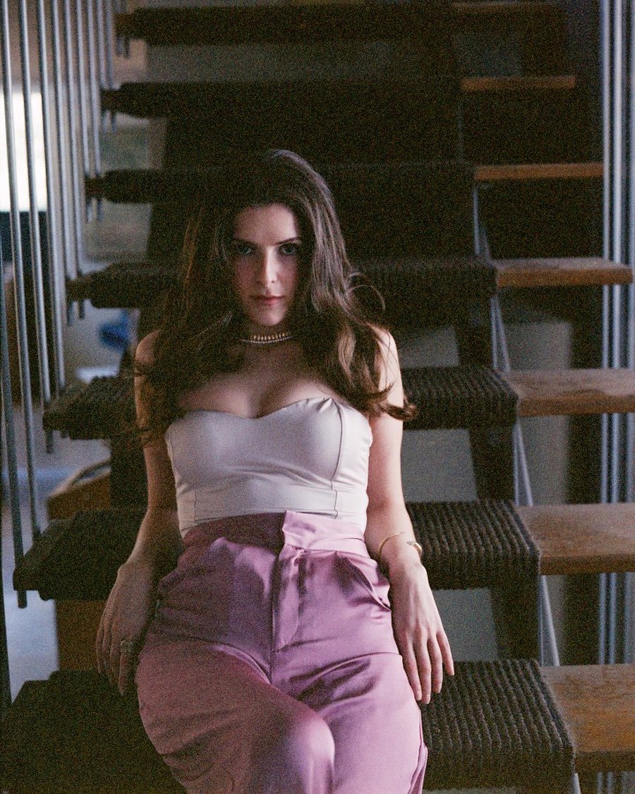 Anna Kendrick hot scenes