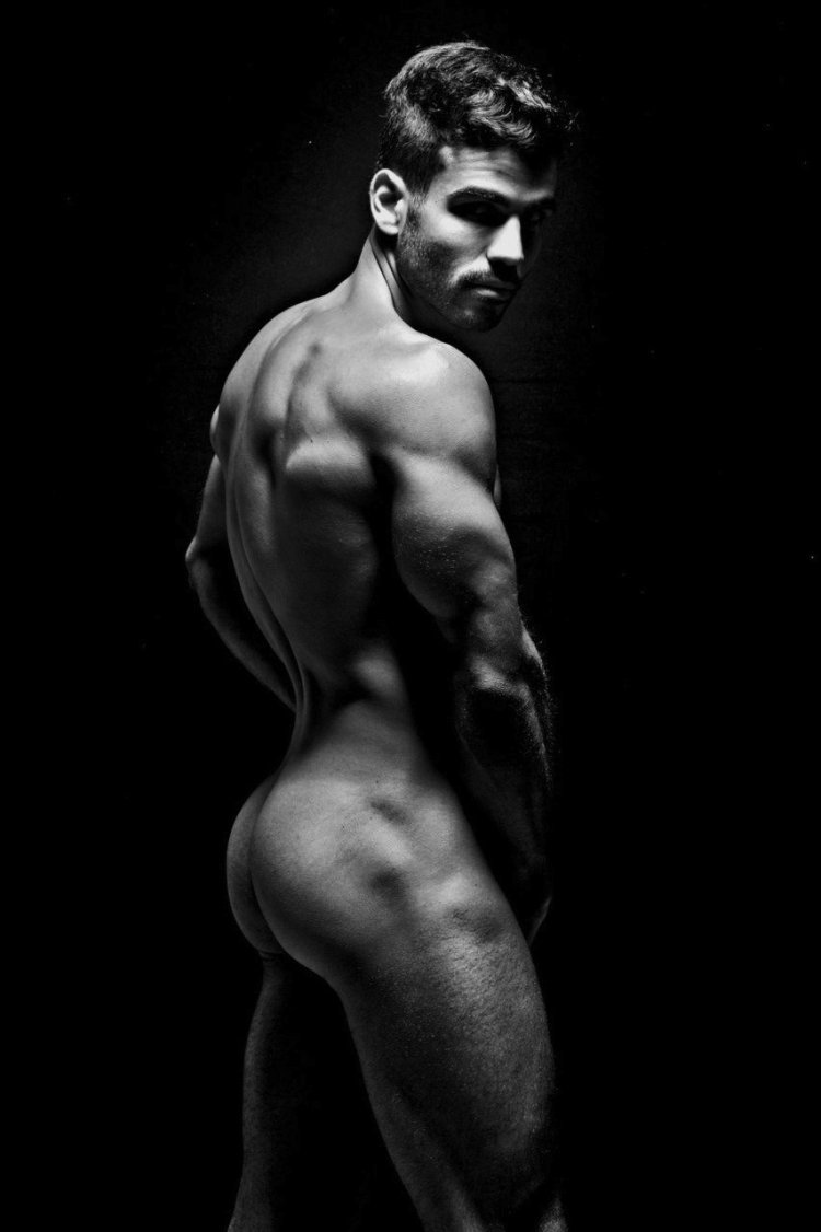 Photoshoot of naked men