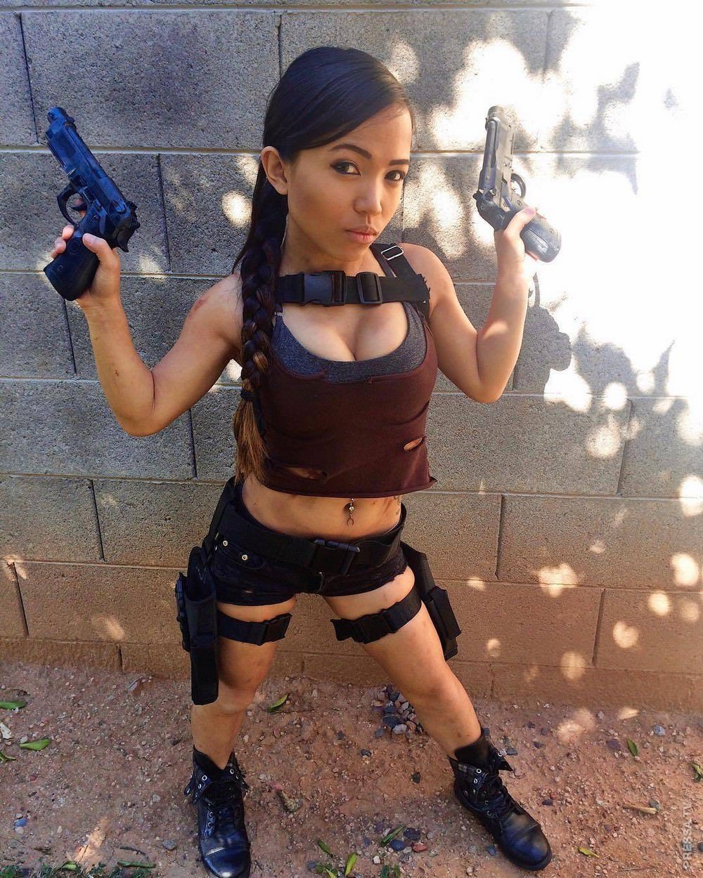 Karina Lemos dwarf
