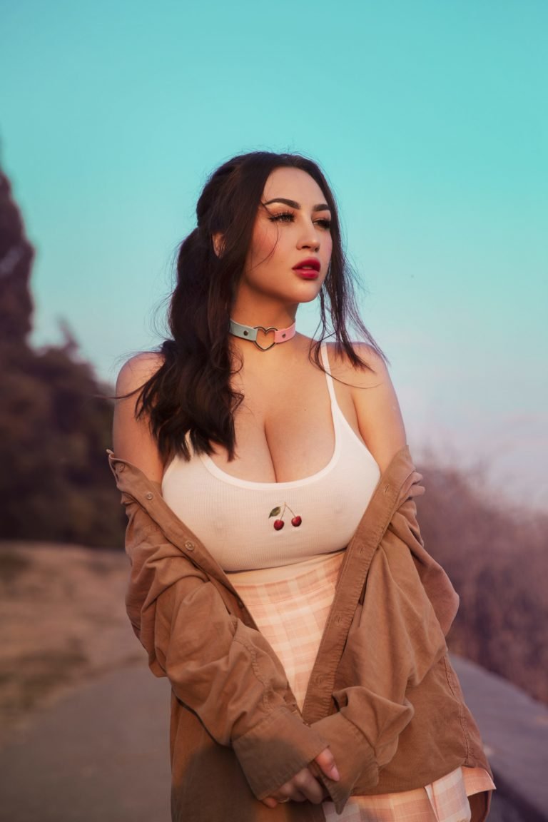 Big Tits Louisa Khovanski