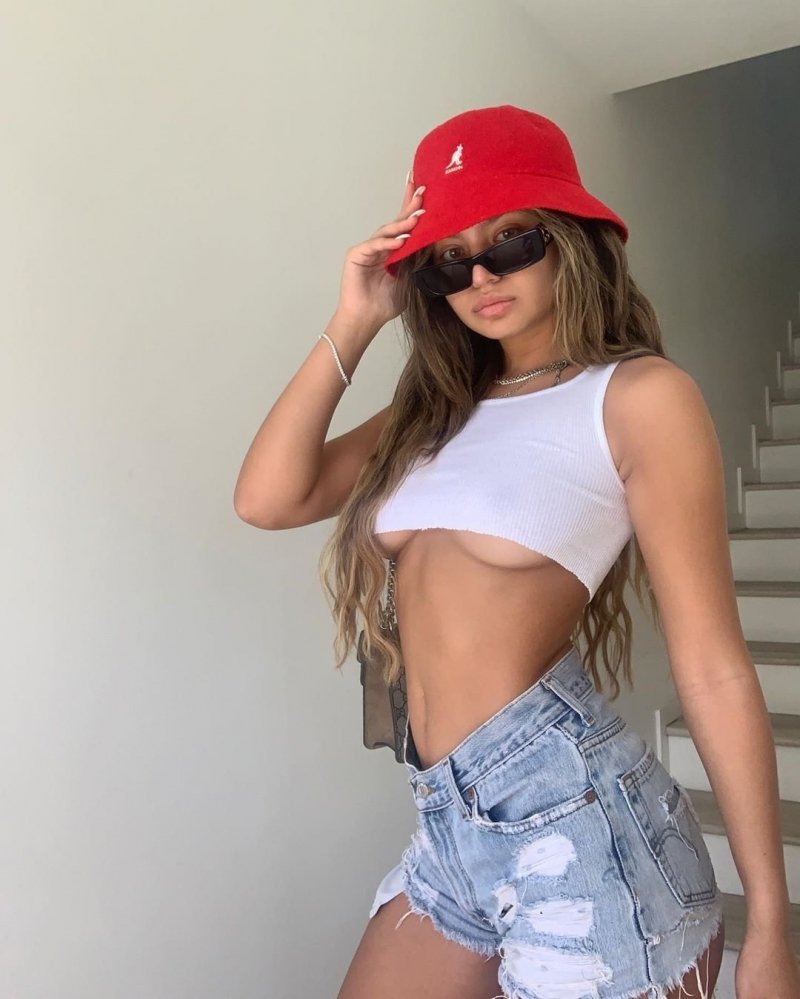 Sofia Jamora model