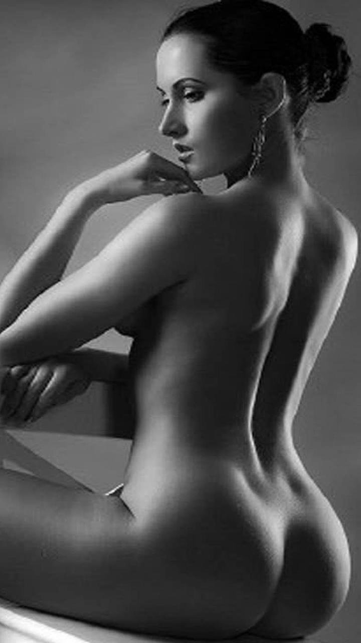 Black and White erotic clip