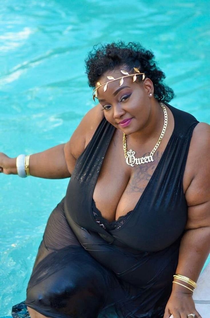 Selfie lush black women