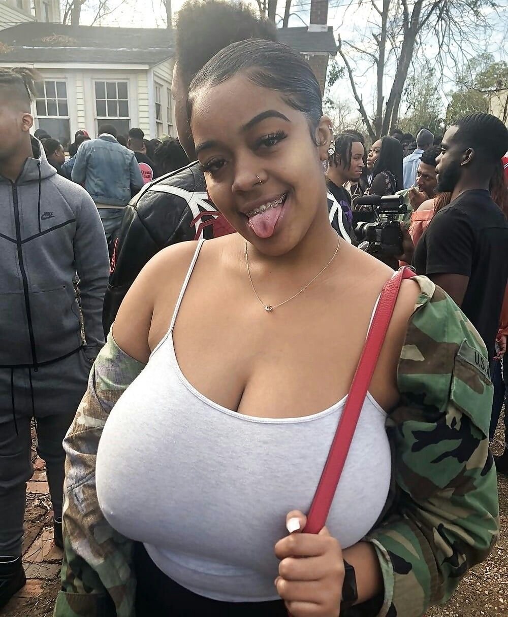 Elle Matthews