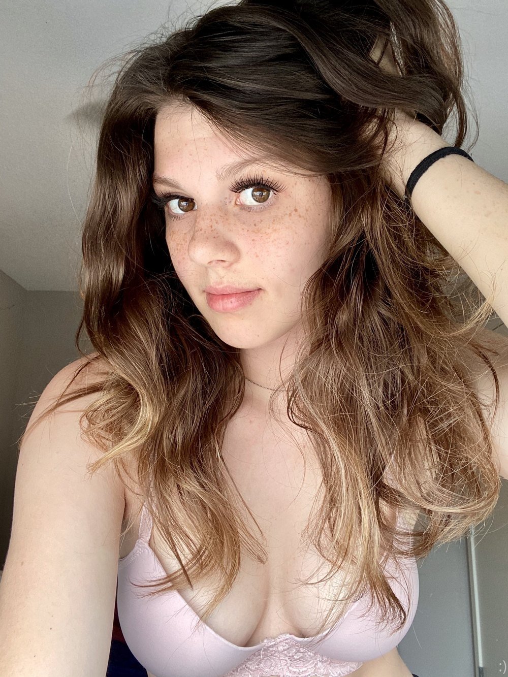 Alissa Hermot is at home