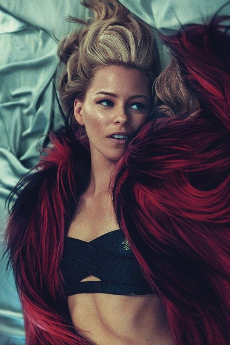 Elizabeth Banks 2019