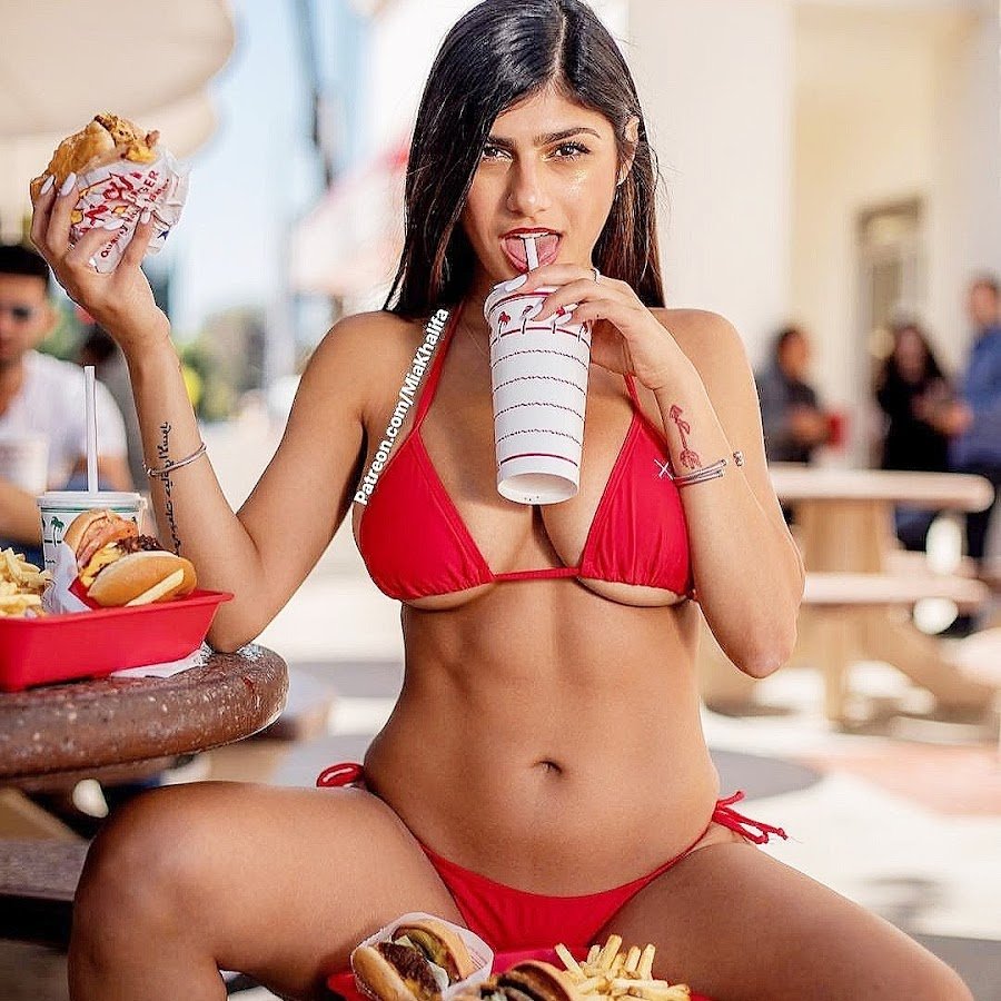 Mia Khalifa in 16