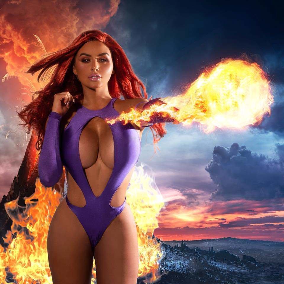 Ebigail Rechford in Bikini
