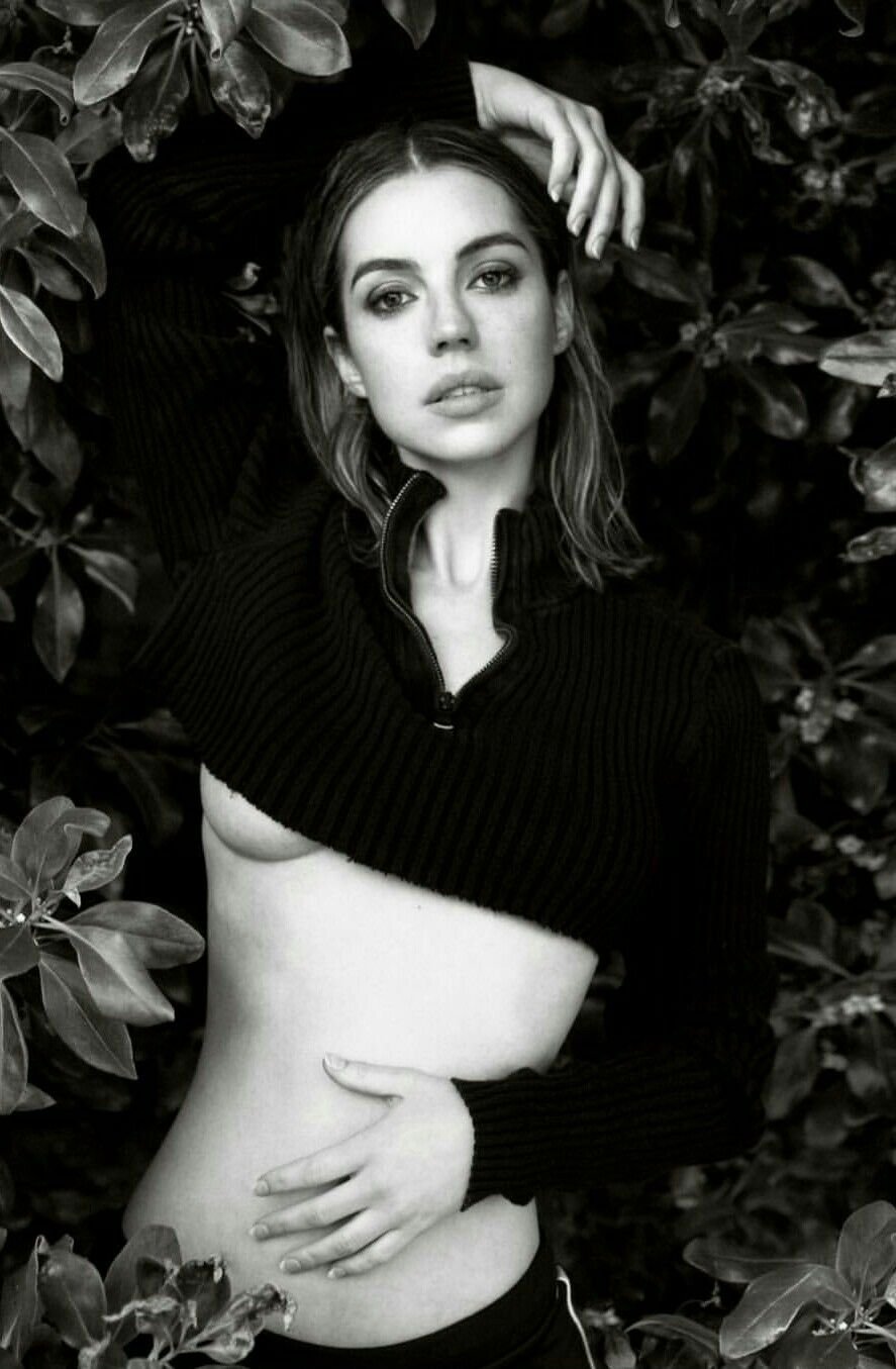 Adelaide Kane Naked in the film