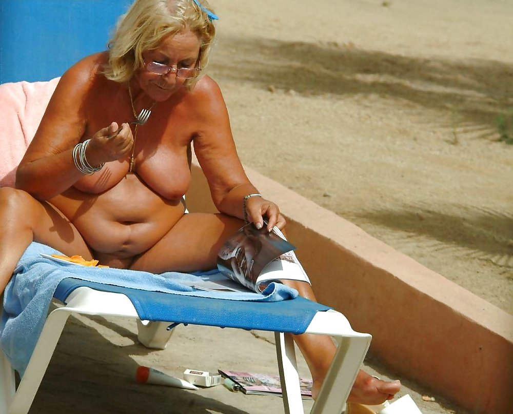 Old women nudist