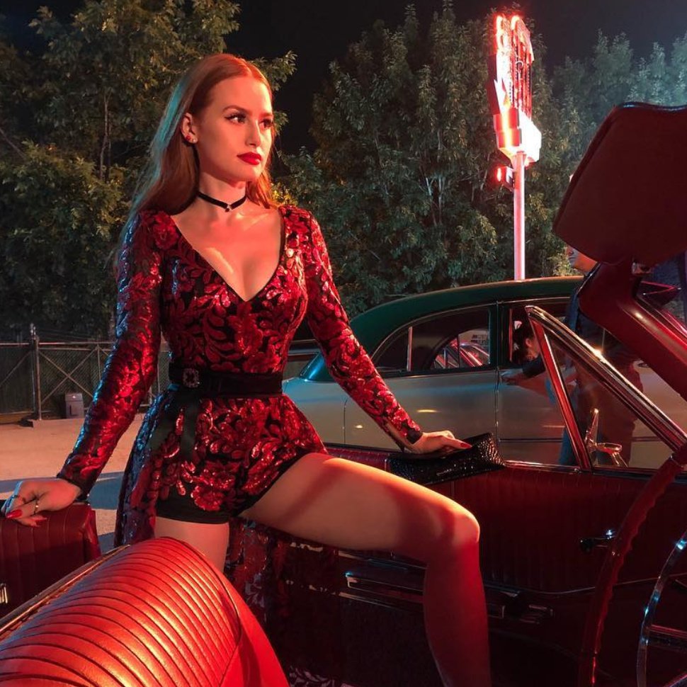 Riverdale Cheryl and Tony bed