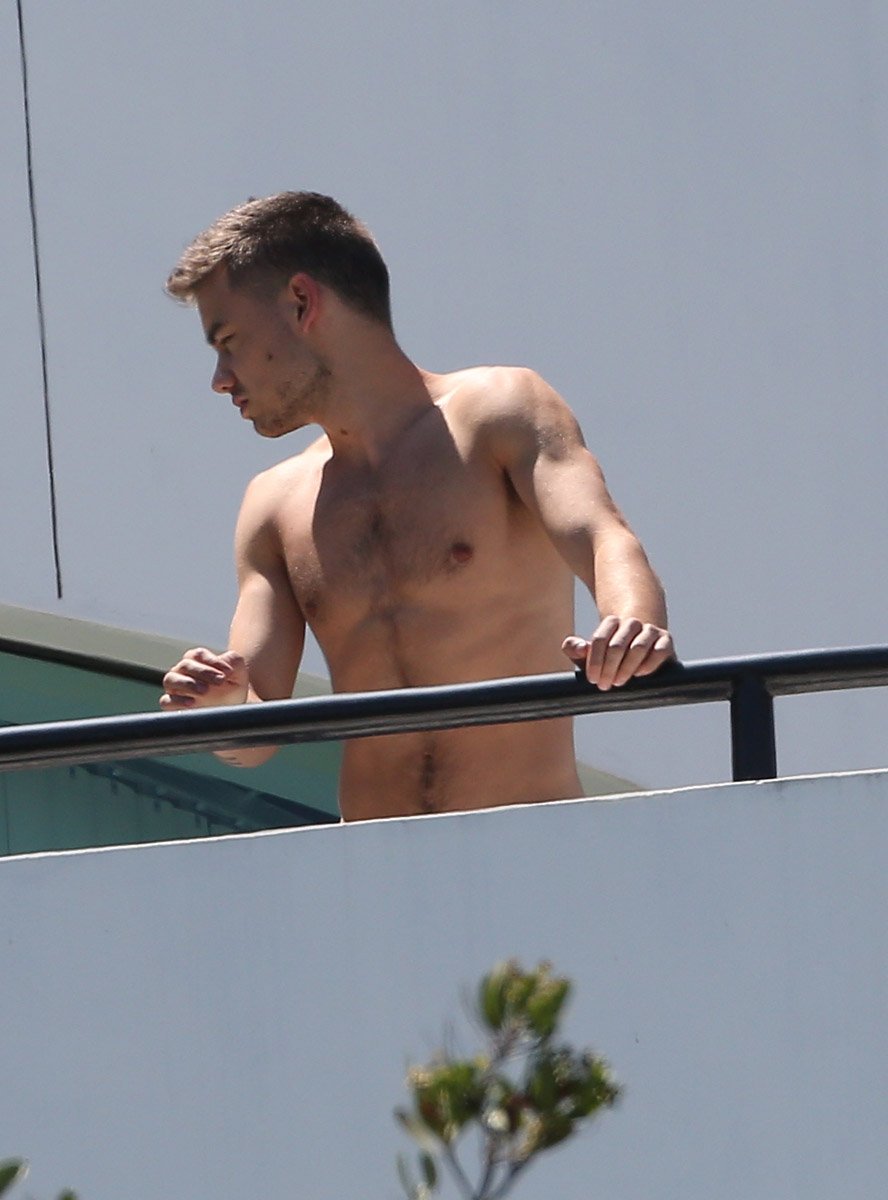Niall Horan is hot
