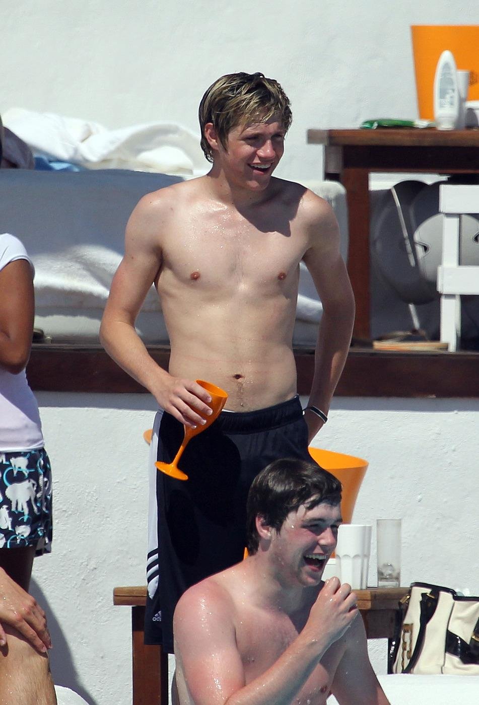 Nail Horan Naked
