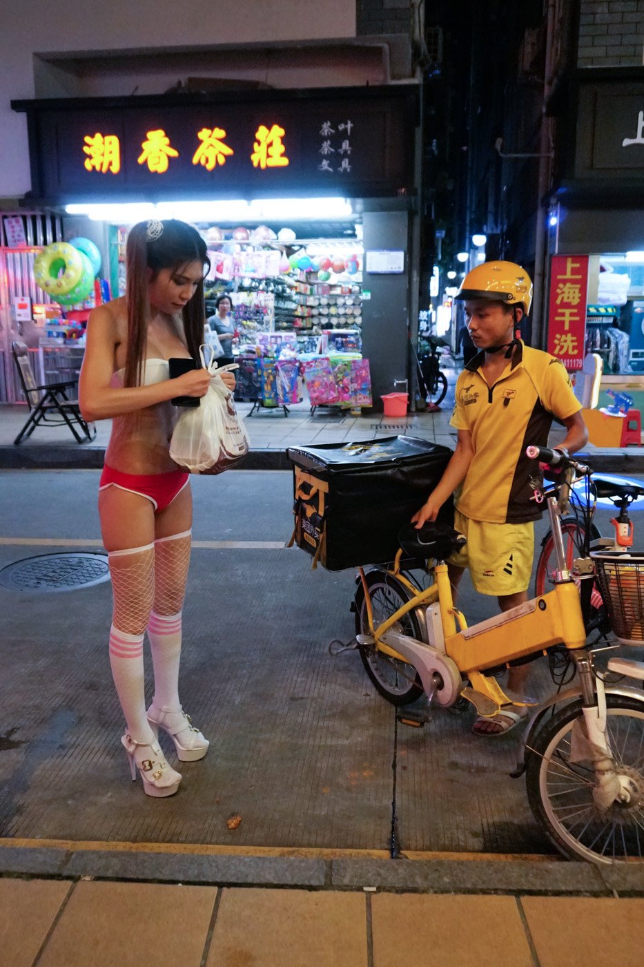 Naomi 'sexycyborg' wu breast naked