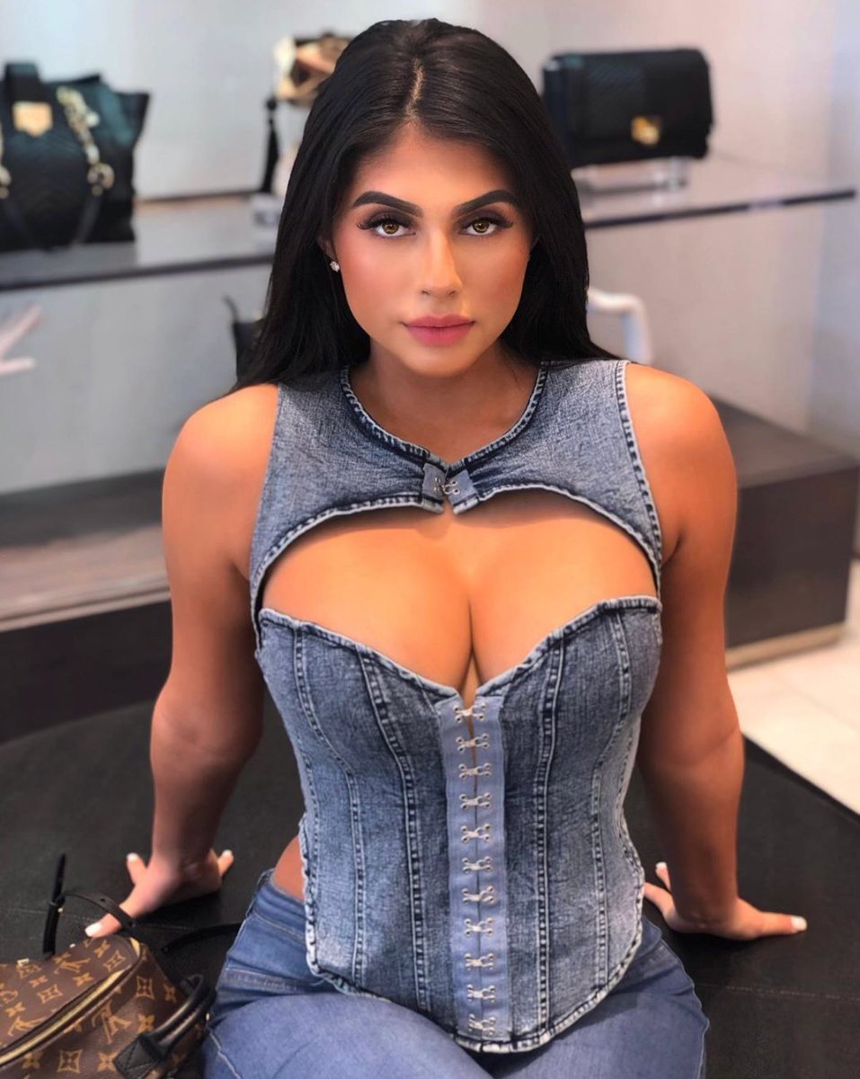 Amanda Trivizas Tyga