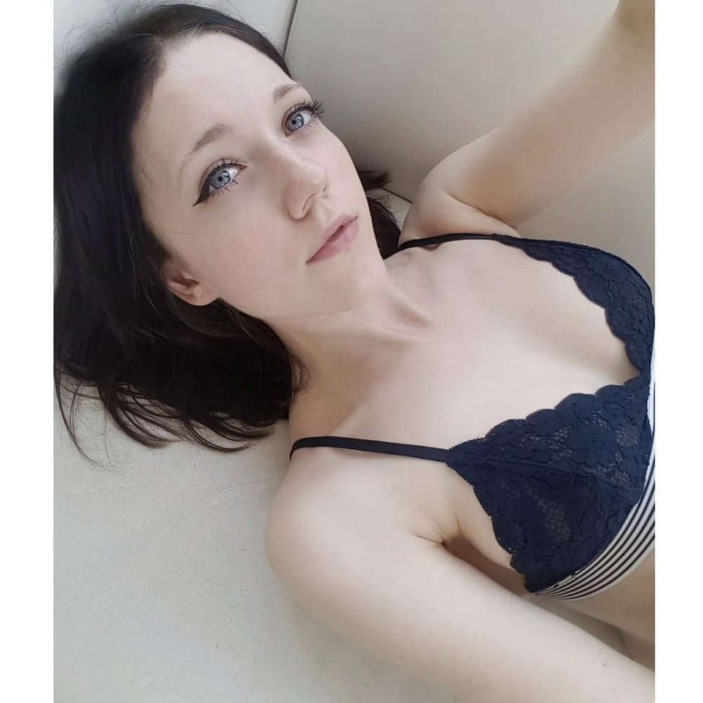 Australian model Abby Daw