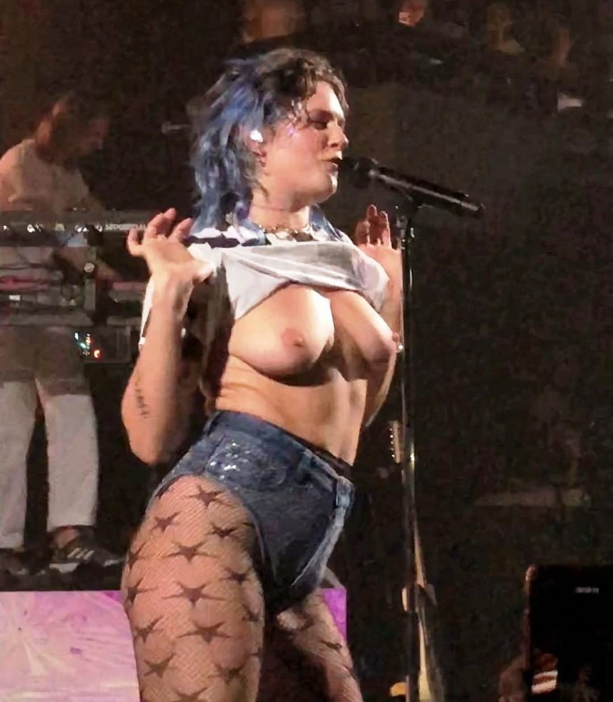 Erotic dances of girls