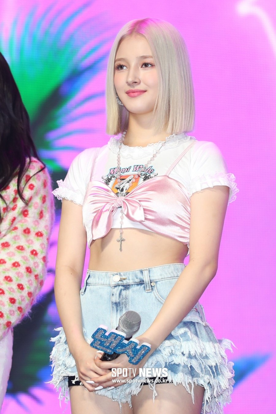 Nancy Momoland figure