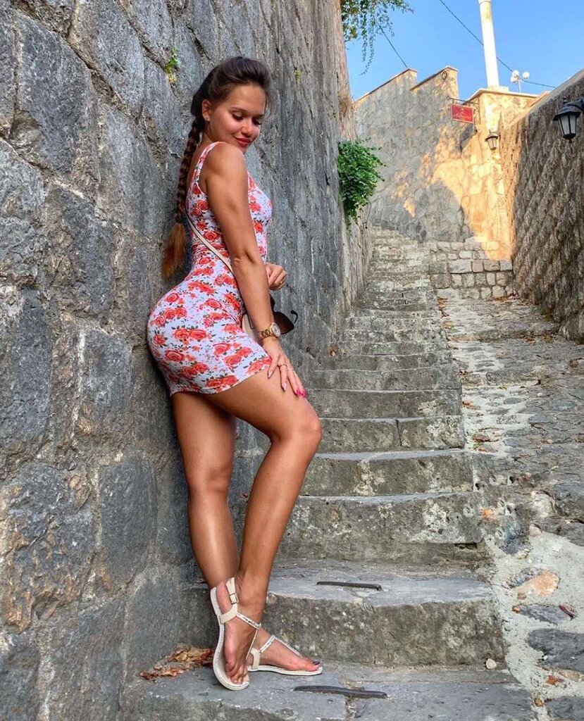 Albina Bobyleva ass