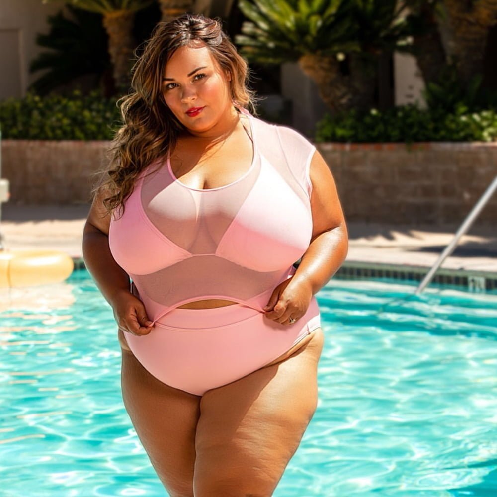 Bbw dressed and naked
