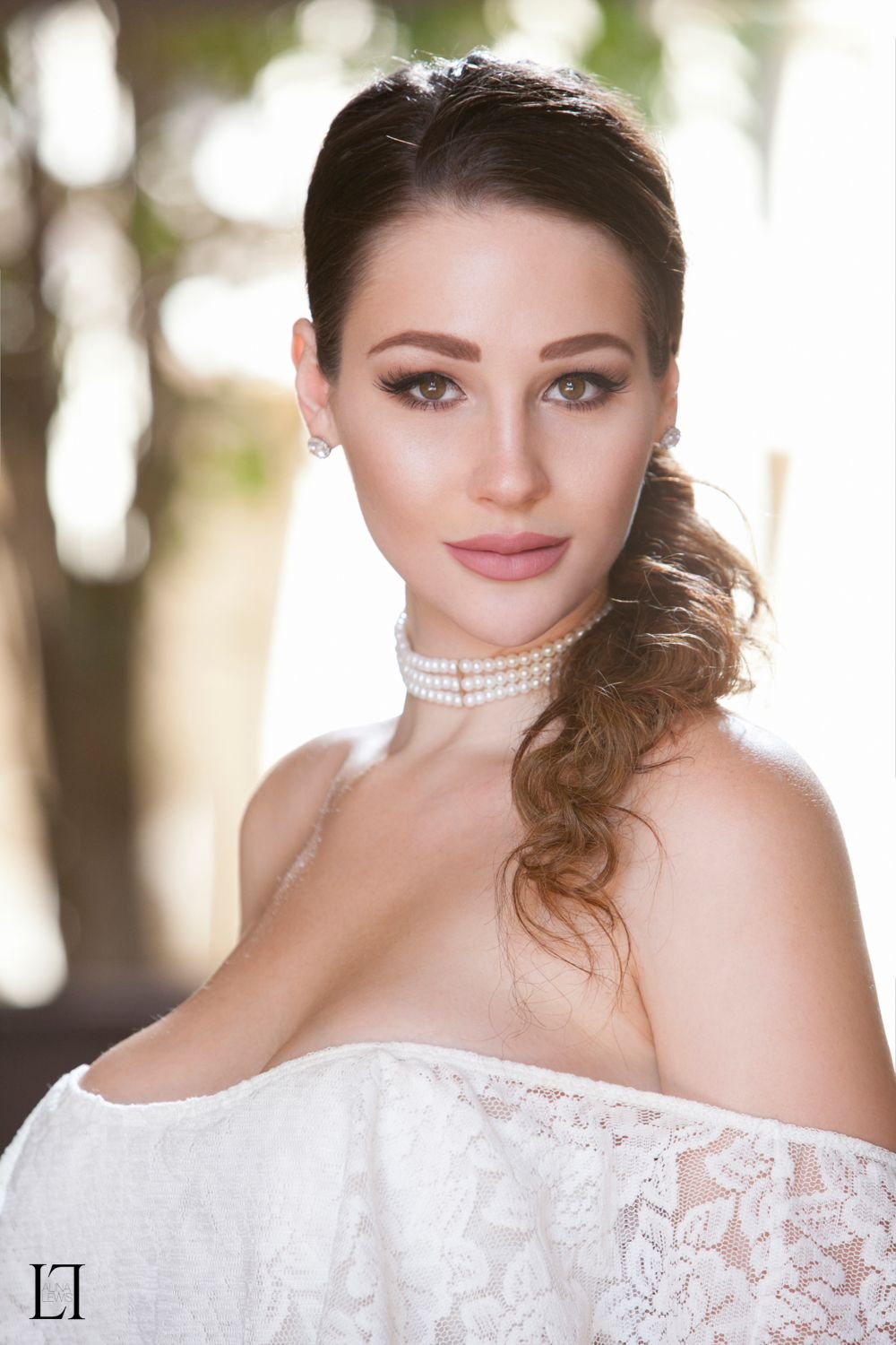 Alina Levis 18