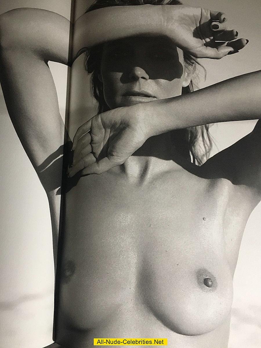 Model Heidi Klum naked