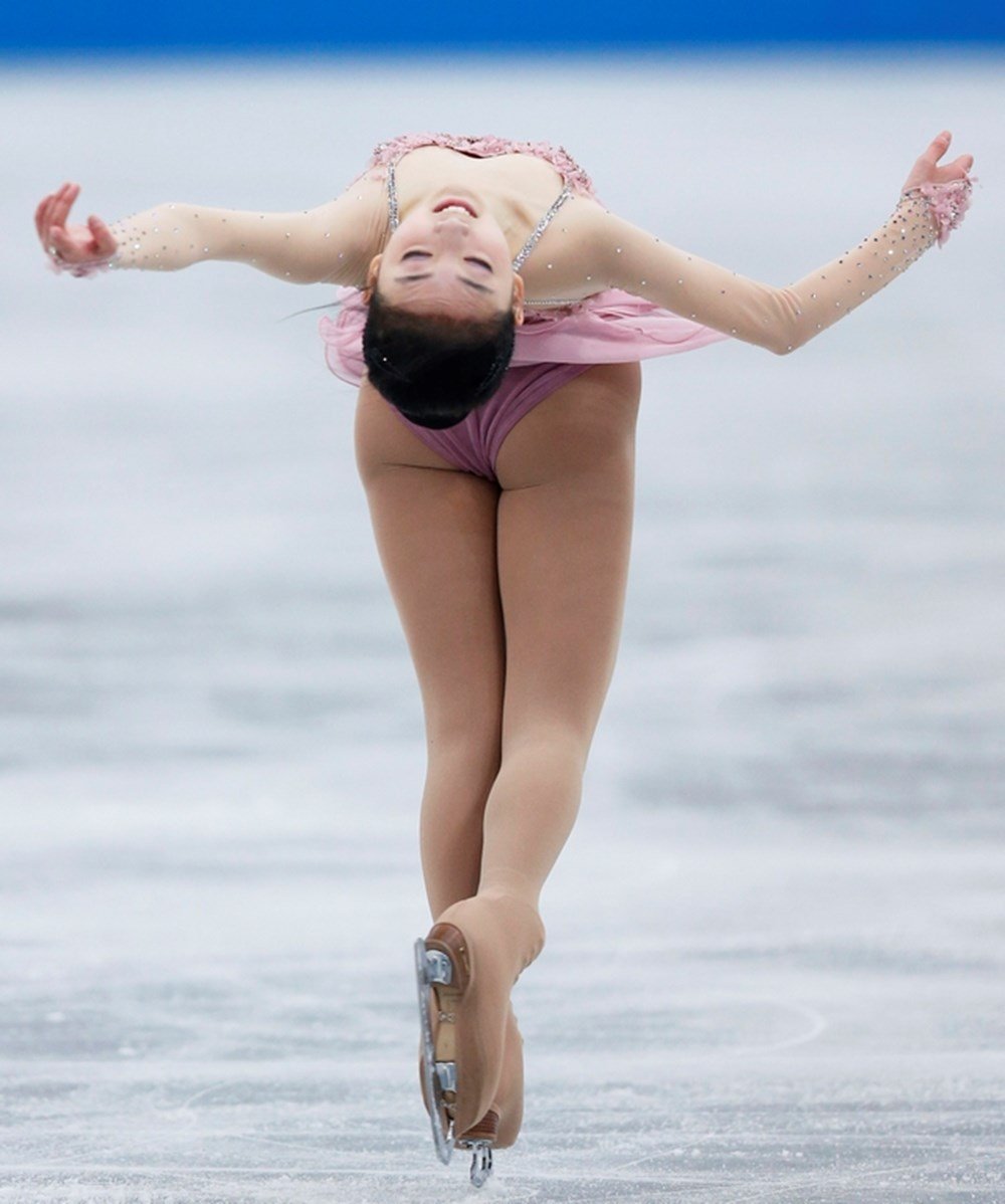 Naked skater Evgenia Medvedeva Alina Zagitova