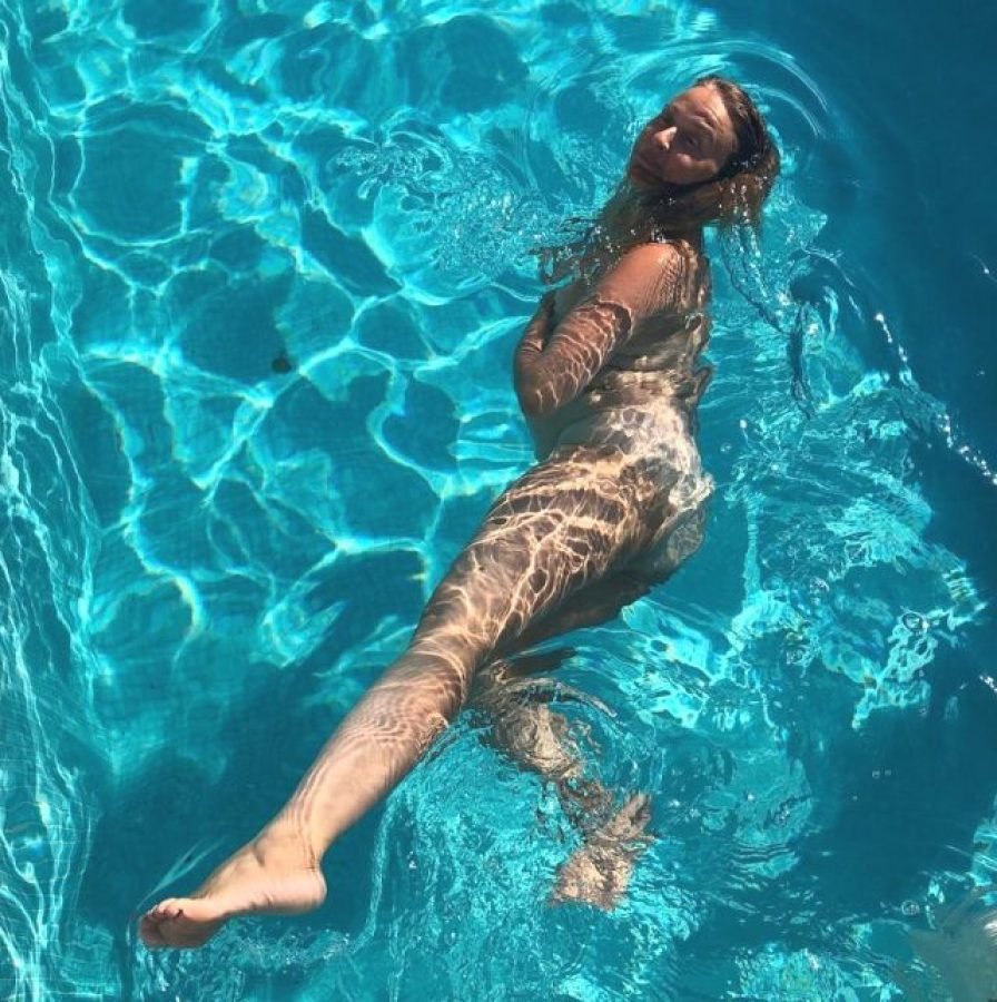 Sofia Bush Maxim