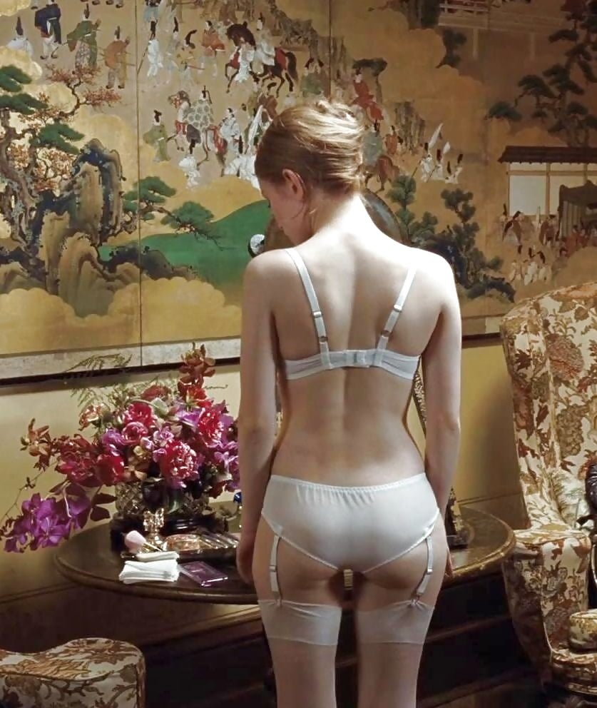 Emily Browning Sleeping Beauty 2011 Naked