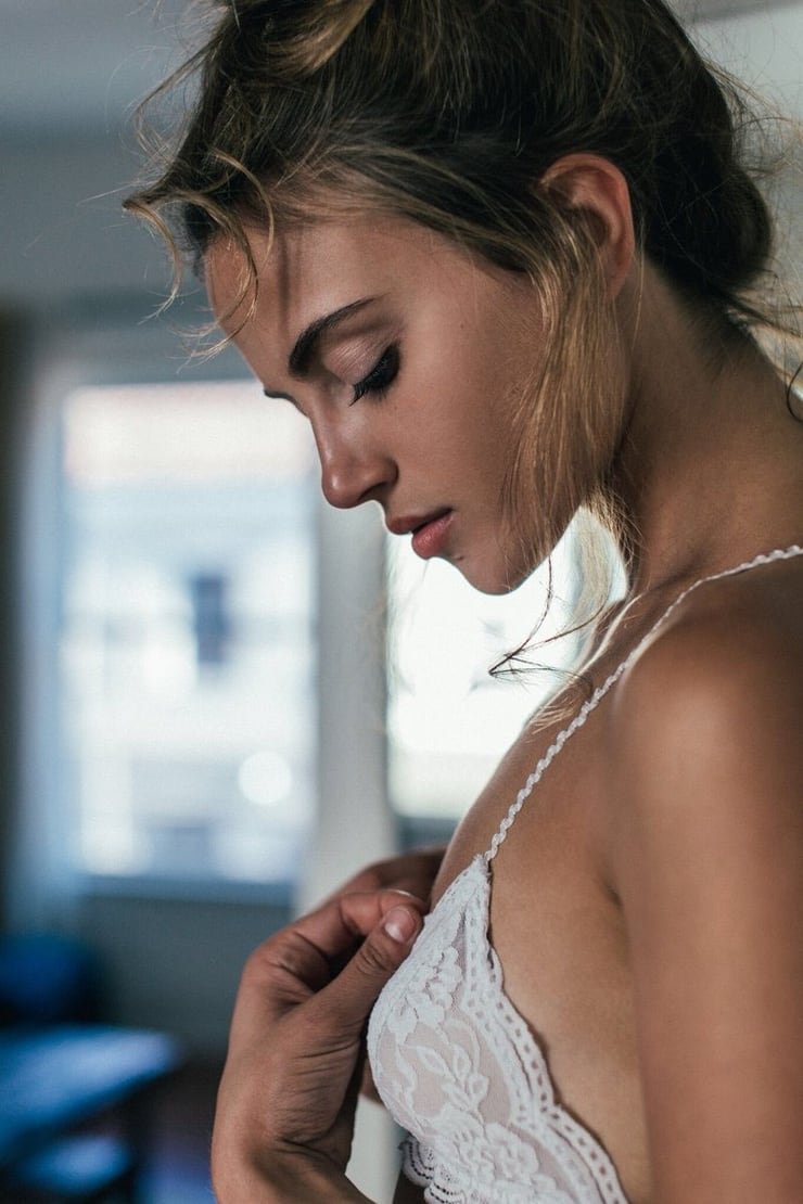 Charlotte McKinney Charlotte McKinni