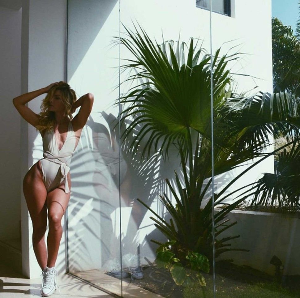 Cassandra Davis (Cassandre Davis)