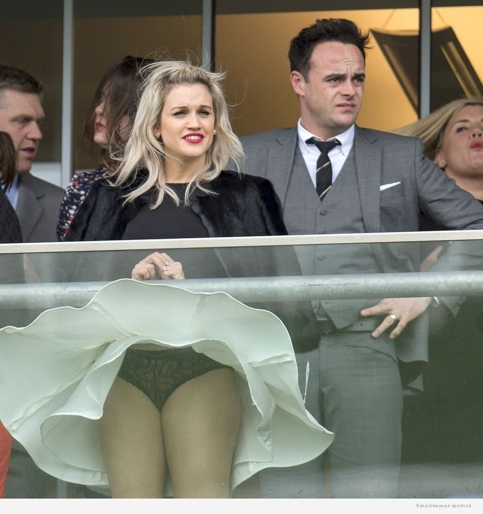 Celeb No Panty