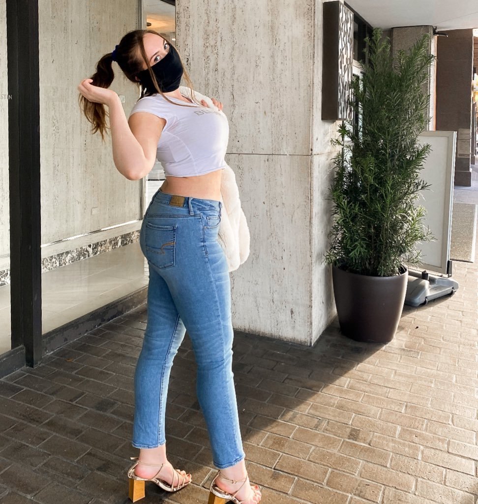 Erin Klay chest