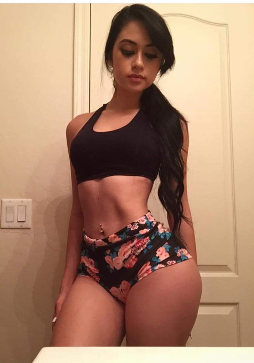 Jailyne ojeda ochoa selfie