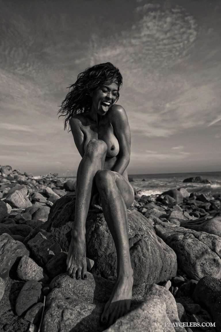 Brooke Burke Nude Sexy Photos for Blue Nudes